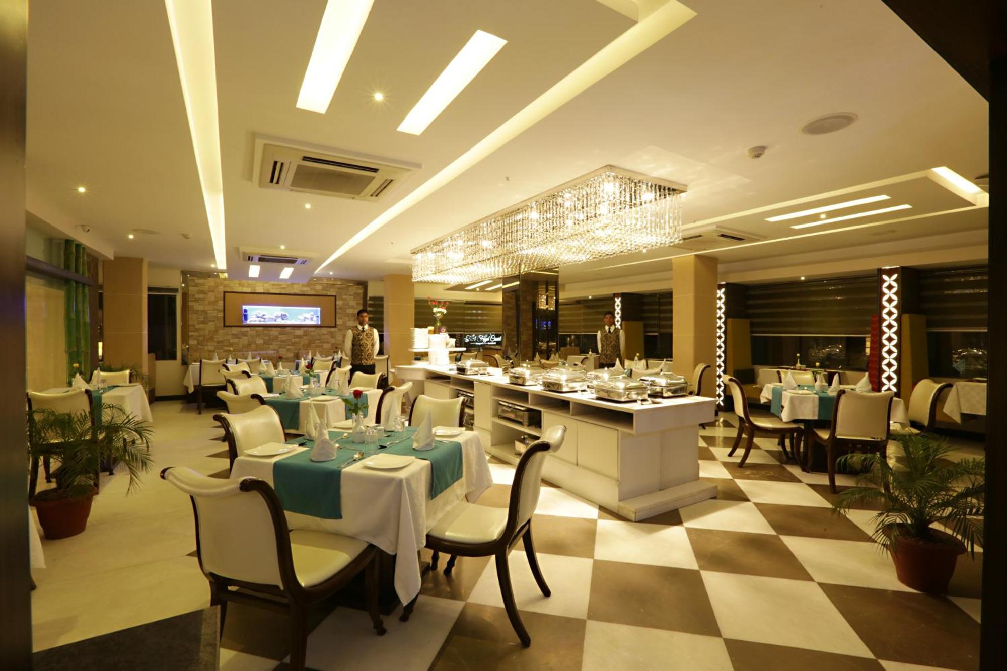 Отель Prithvi Palace Aerocity Delhi Airport Нью-Дели Экстерьер фото